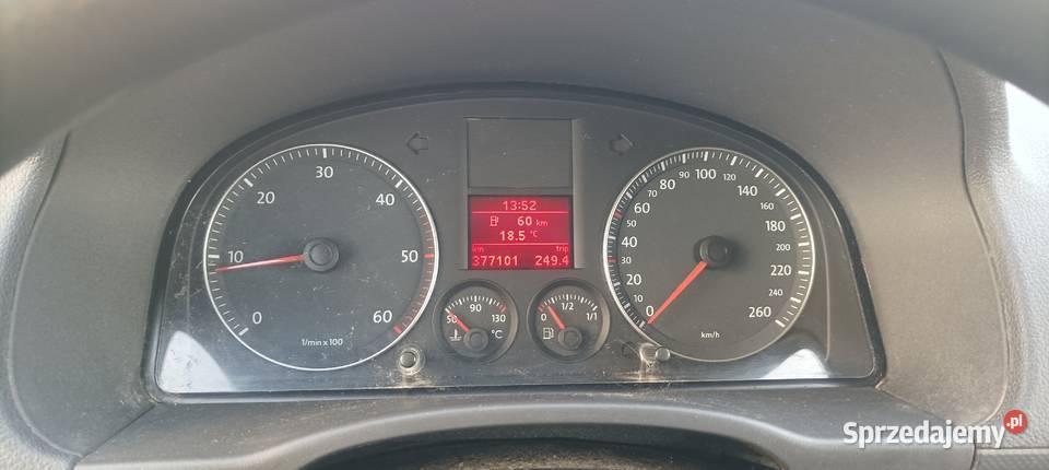 VW Caddy 2010r 20 SDI 360tkm opłacony sprawny Rok produkcji 2010 Volkswagen