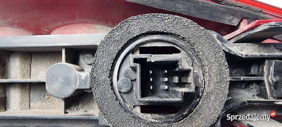 LAMPA PRAWA TYŁ FORD FOCUS MK1 osobowe Pozostałe kujawsko-pomorskie Lipno