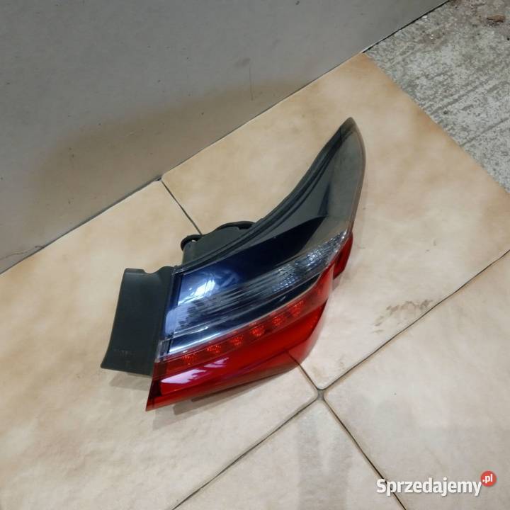 Toyota Corolla e16e18 ledlampa tylna prawa Lampy tylne dolnośląskie Wrocław sprzedam