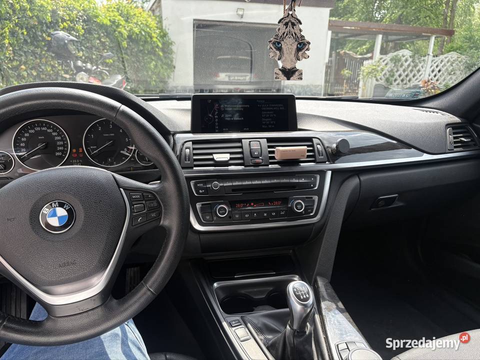 BMW F31 318d Luxury Line 2014 184 Zadbane RWD Kombi sprzedam