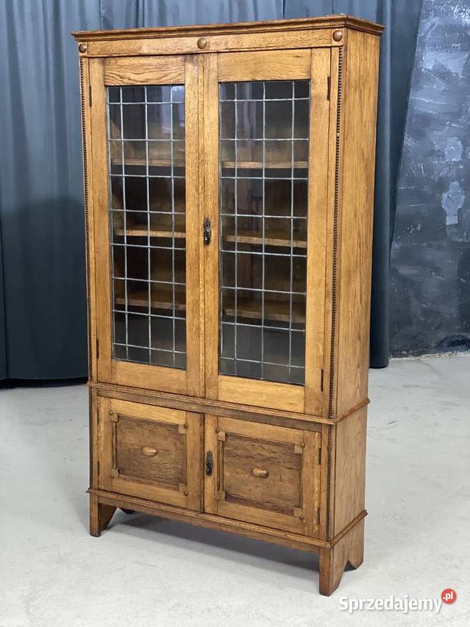 Klasyczna witryna dębowa poł XX w Budno