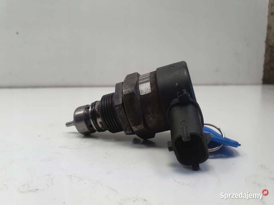 Volvo V70 III XC70 II 24 D5 CZUJNIK PALIWA zawór lubelskie Chełm