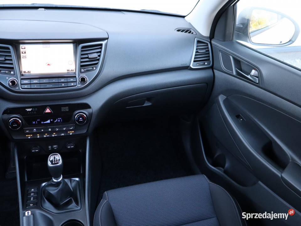 Hyundai Tucson 16 GDI elektryczne szyby sprzedam