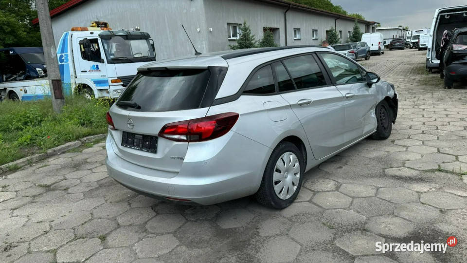 Opel Astra 10i 105 StartStop Busines K 20152021 uszkodzony Astra Turek sprzedam