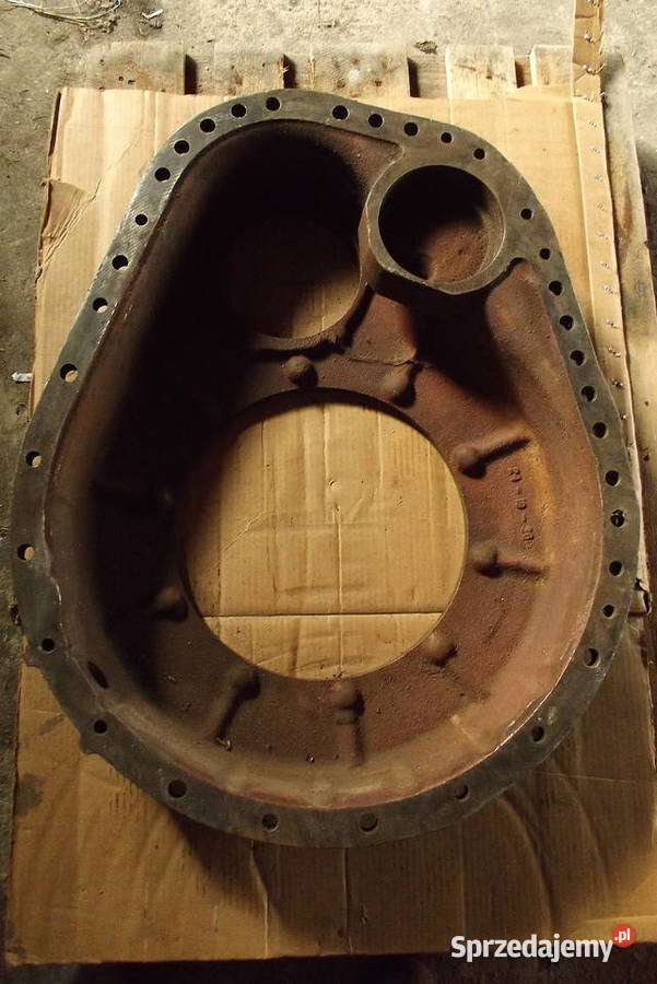 ObudowaPokrywa zwolnicy T 130 Maszyny rolnicze Parczew