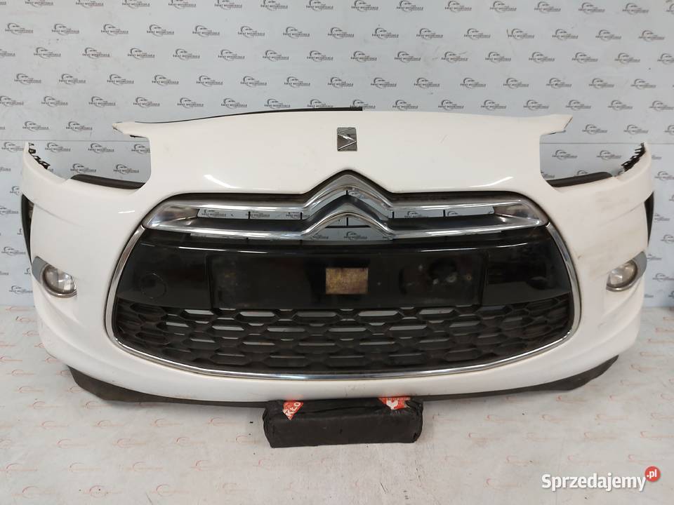 CITROEN DS3 12r zderzak przód 9687534777 osobowe Kielce