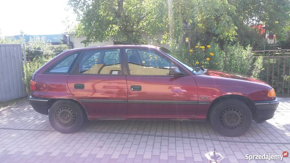 Opel Astra F Hatchback nieuszkodzony Astra Krośnice sprzedam