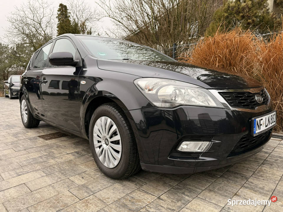 Kia Ceed Zadbana bezwypadkowa przepiękny perłowy 1596cm3 Poznań