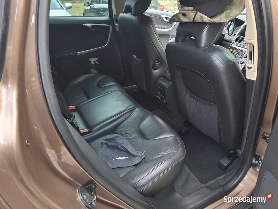 Volvo XC 60 t6 summum mały przebieg 4x4 Stale