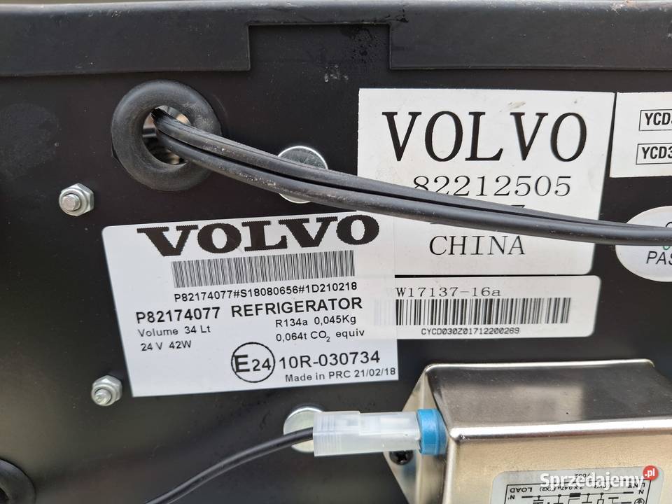 VOLVO FH4 FH 4 LODÓWKA 24V 34L 82174077 82212505 sprzedam