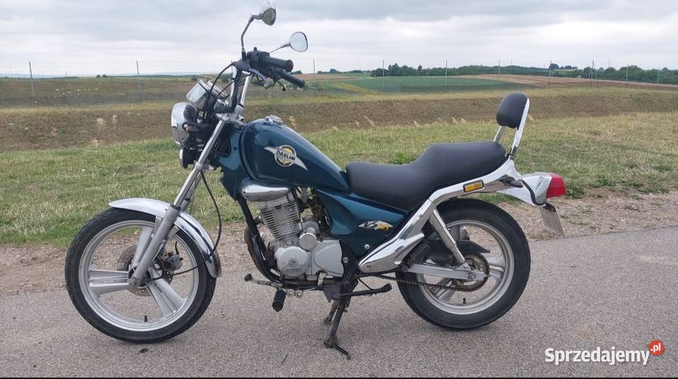 Motocykl Daelim vs 125 Daelim