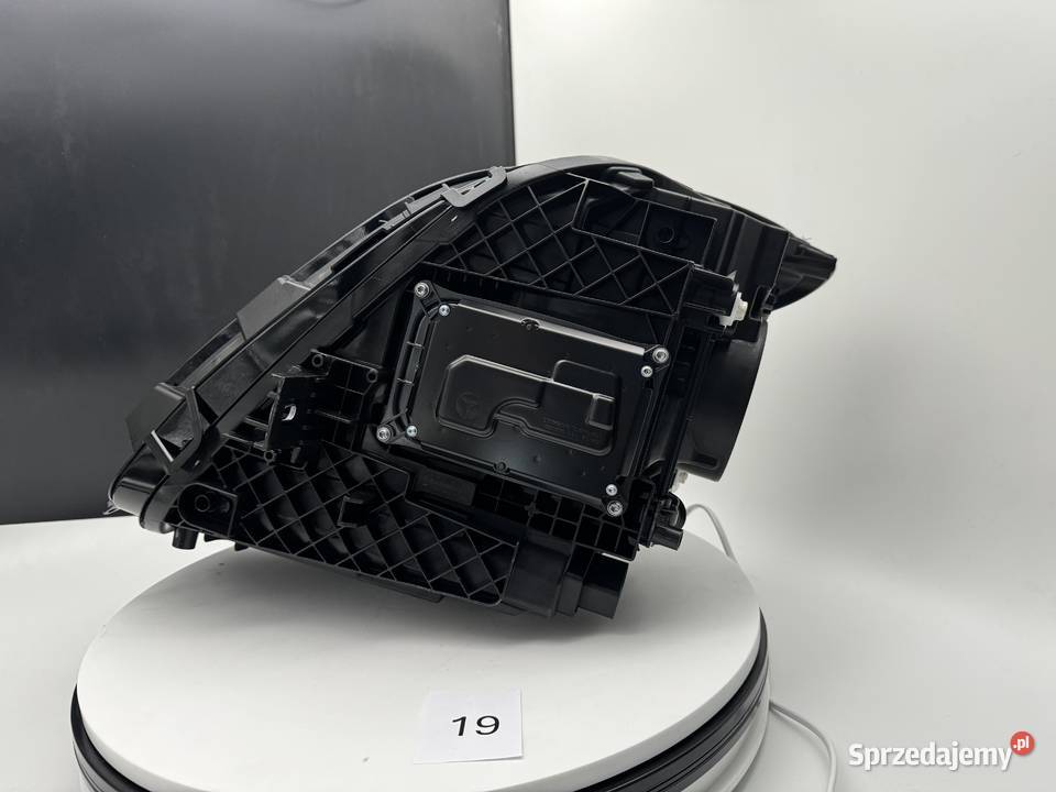 LAMPA PRAWA MERCEDES CITAN A4209063900