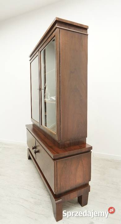 Zabytkowa witryna z lat 30tych w stylu art deco Jerka