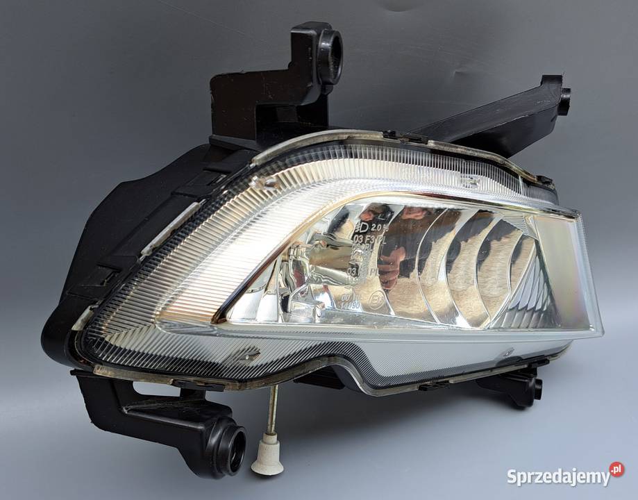 Halogen prawy Hyundai i20 II 20142018 92202C8000 Mielęcin