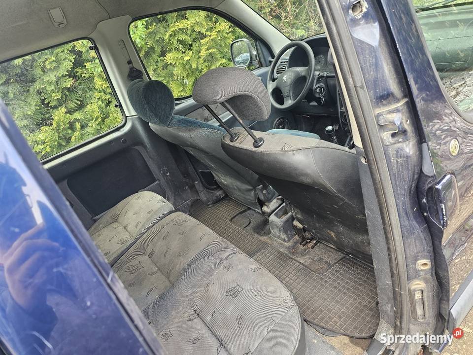 Peugeot partner 19d hak 5 osobowy