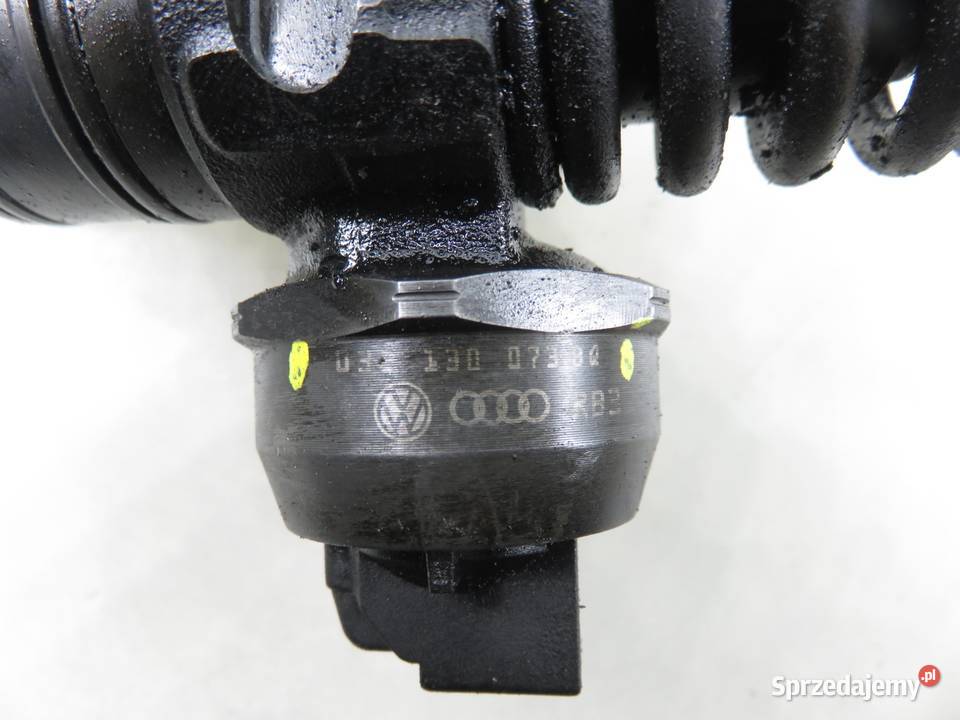 POMPOWTRYSKIWACZ VW PASSAT B6 20 TDI 038130073BQ