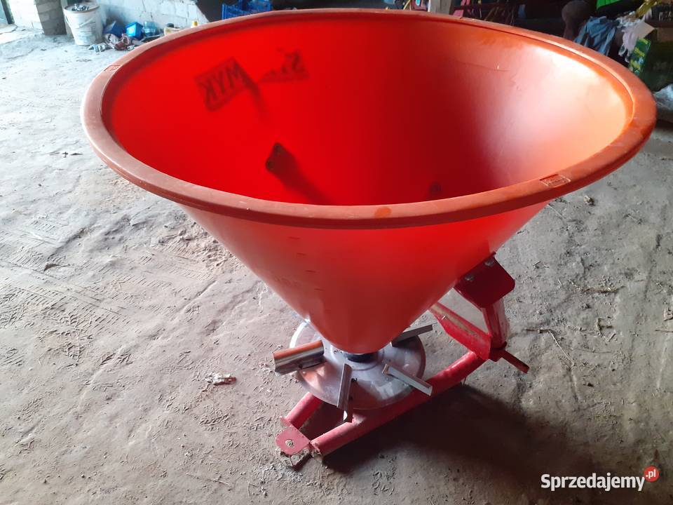 Sprzedam rozsiewacz do nawozu nieuszkodzony świętokrzyskie Garbowice