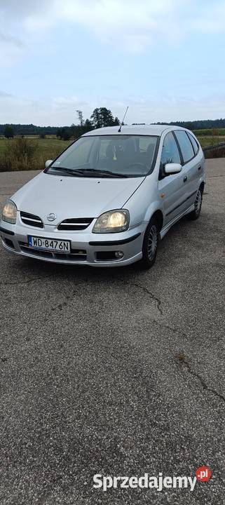 Nissan Almera Tino