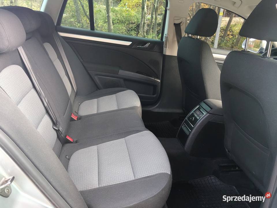 koda SuperB 2012 TDI DSG STAN Doinwestowana łopatki zmiany biegów Pieszyce