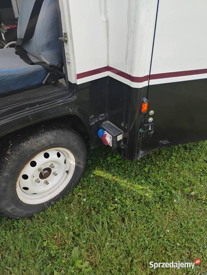 Food truck Kebab Sklep Bar Kurczak z Rożna Sławno