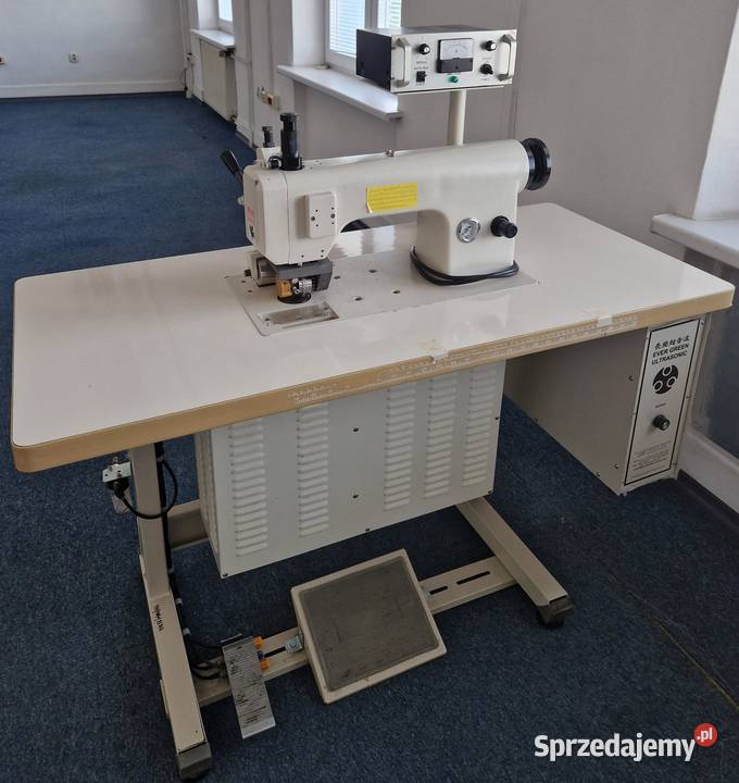 MASZYNA DO ULTRADŹWIĘKOWEGO ŁĄCZENIA I sprzedam