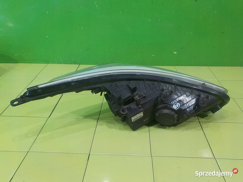 KIA CEED II 16 CRDI 13r HB 5D lampa lewa przod mazowieckie Suków sprzedam