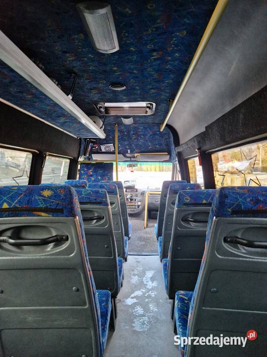 2005 MercedesBenz sprinter 411