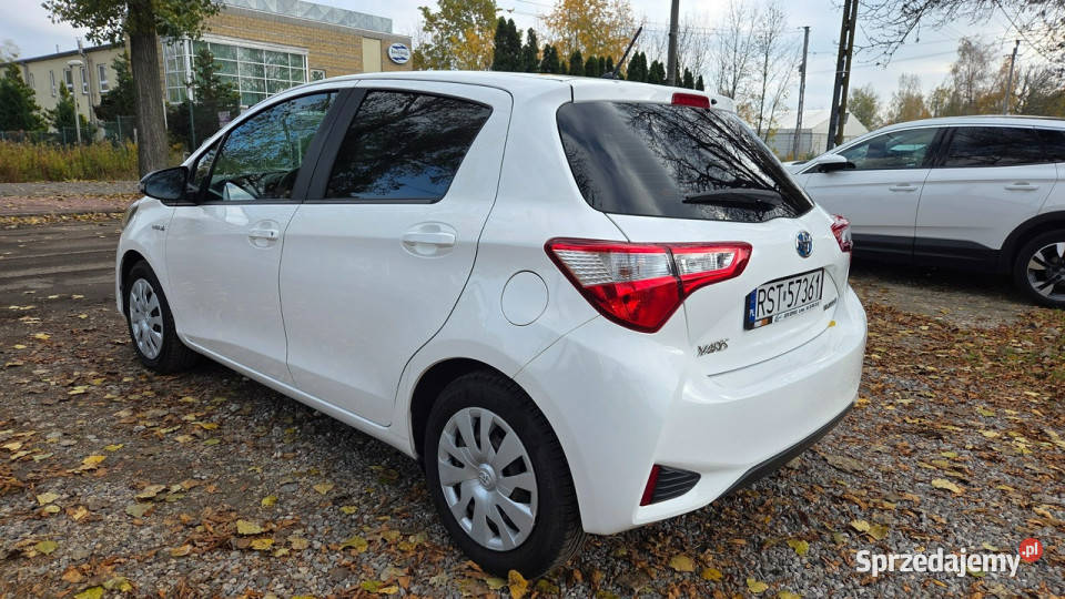 Toyota Yaris 15 HSD 100 Salon Bezwypadkowy bluetooth Otwock Mały