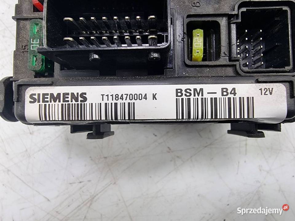 SKRZYNKA BEZPIECZNIKÓW CITROEN C3 9643498780 osobowe Lipno
