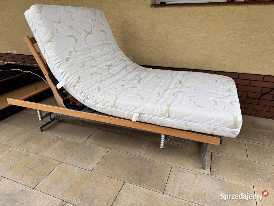 Łóżko rehabilitacyjne na pilota regulacja