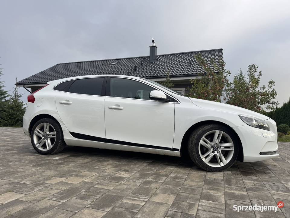 Volvo V40 kamera cofania skórzane fotele Mezowo