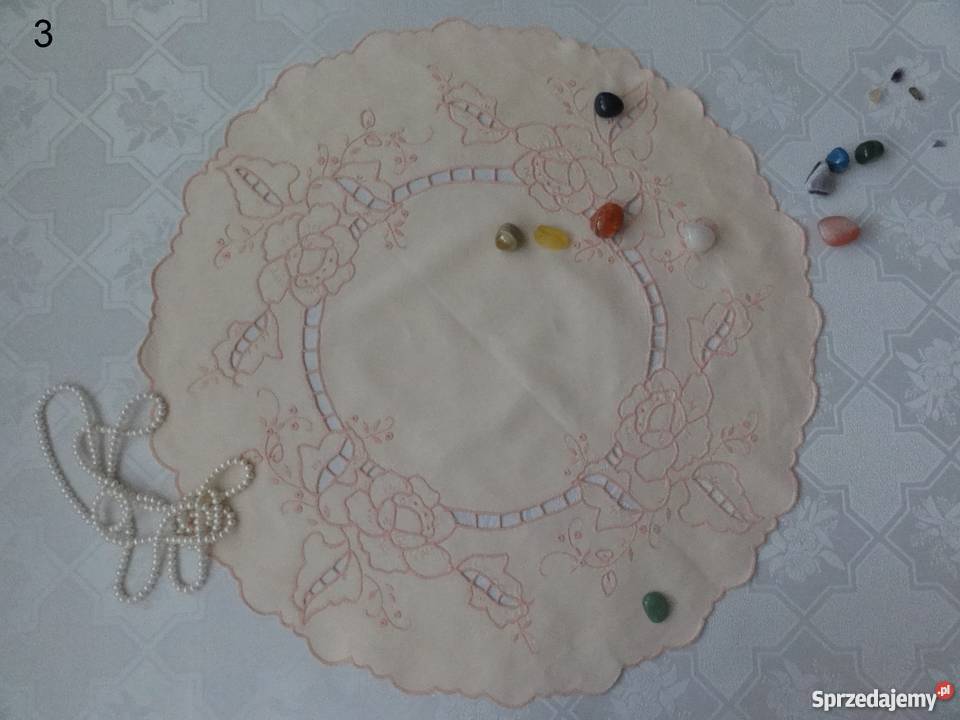 Serwetki kolorowe beżowe wyszywane haft Lublin