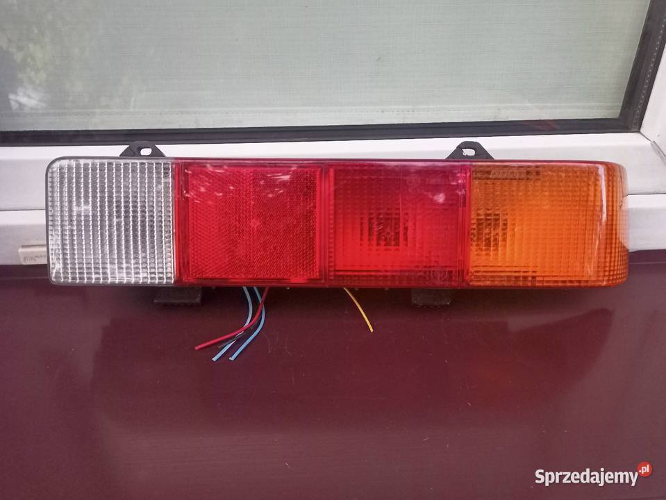 Fiat Cinquecento lampa tył tylna prawa wkład