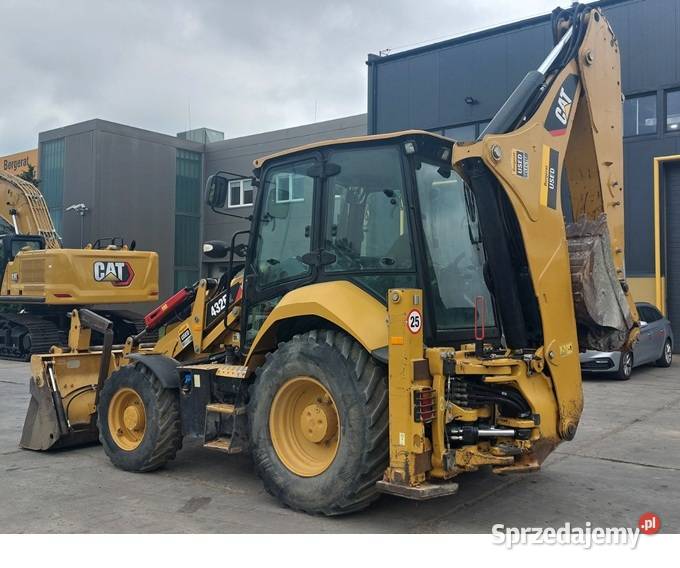 KOPARKOŁADOWARKA MARKI CATERPILLAR 432F2 Tuliszków