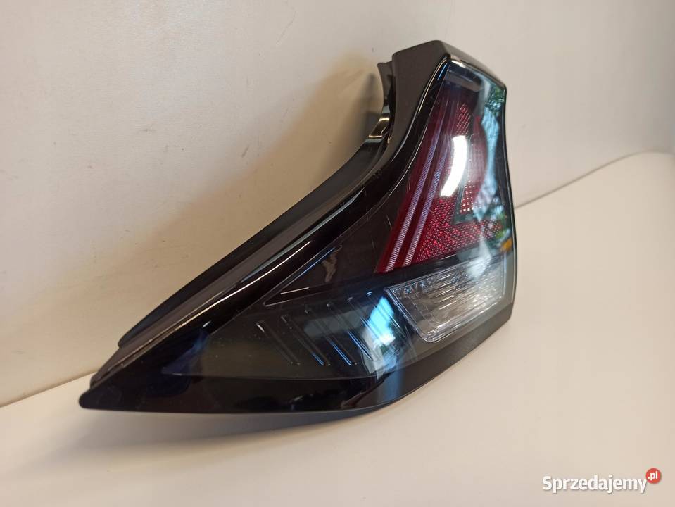 LAMPA W KLAPE PRAWA HYUNDAI IONIQ 92404G2200
