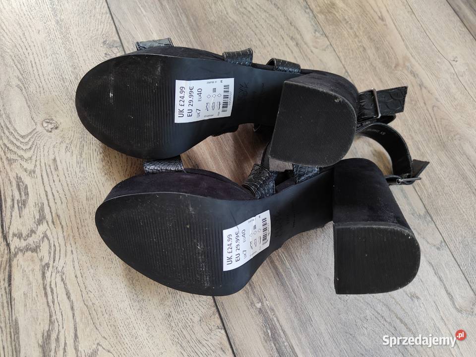 Czarne Sandaly na paski Look 40 Nowe Jasło