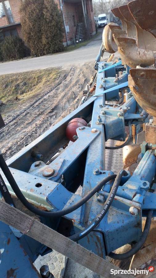 Pług obrotowy Overum Landsberg 4 skiby Krone