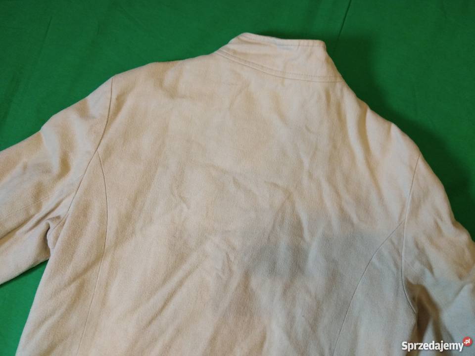 Wiosennojesienna kremowa kurtka brytyjskiej Warszawa