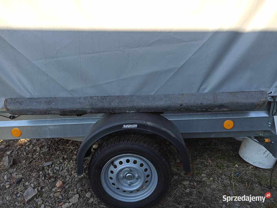 Zderzak TYŁ Mercedes MB100 MB100D tylny