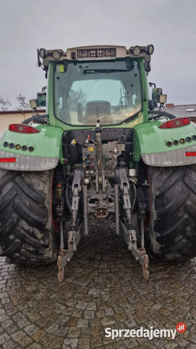 ciągniki Fendt 724 VARIO Profi Plus 724 VARIO Skrzynia biegów Automatyczna Głogówek sprzedam