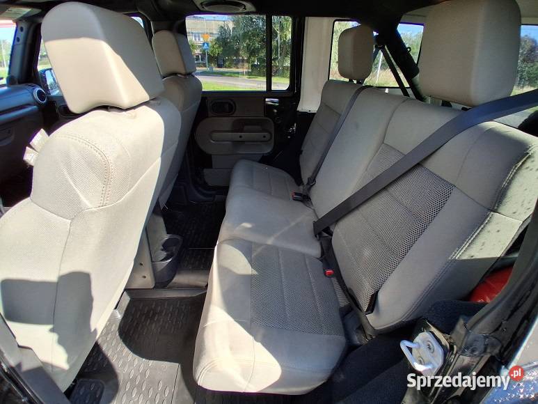 Jeep Wrangler Unlimited HardTop Sahara 38 200 światła przeciwmgielne Słupca sprzedam
