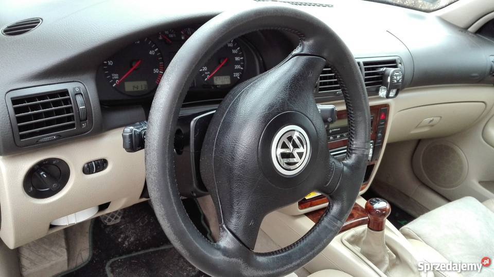 Volkswagen passat b5 19 tdi produkcji 1998 lakier metallic Puławy