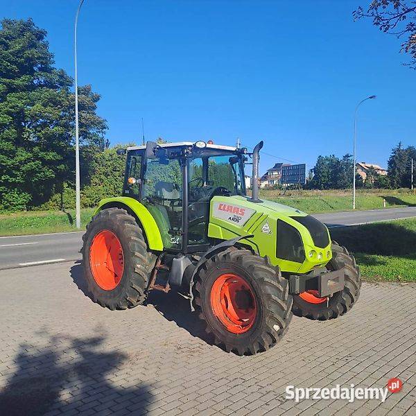 ciągnik Claas Axos 330 Różyny