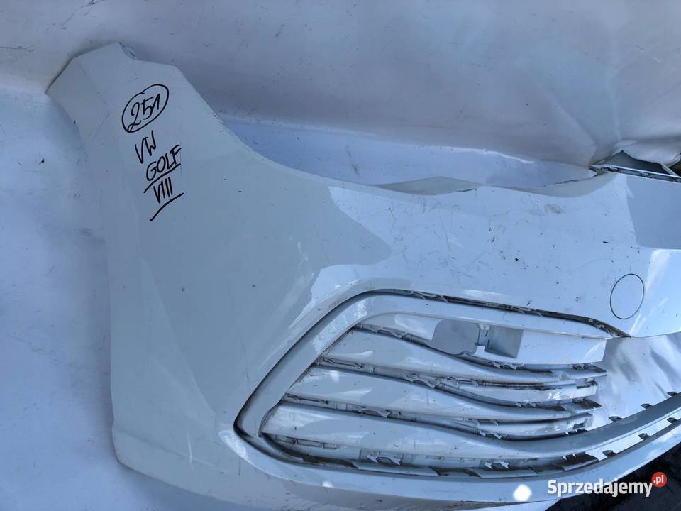 ZDERZAK PRZÓD PRZEDNI VW GOLF VIII 2020 osobowe