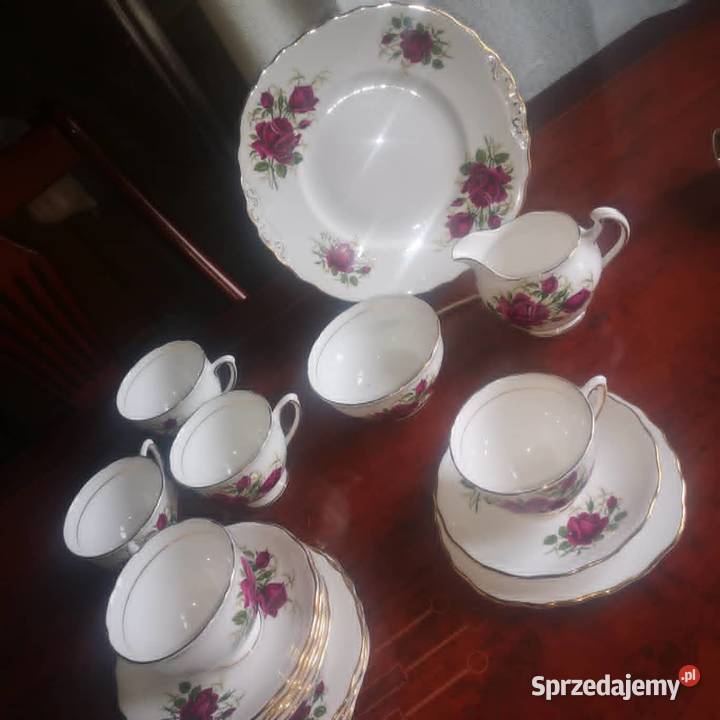 Biała porcelana z bordową różą Colclough Made in Antyki, Sztuka, Kolekcje Gdańsk