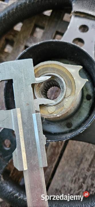 Sportowa kierownica 350mmSygnowanaRaid Kierownice Barlinek sprzedam