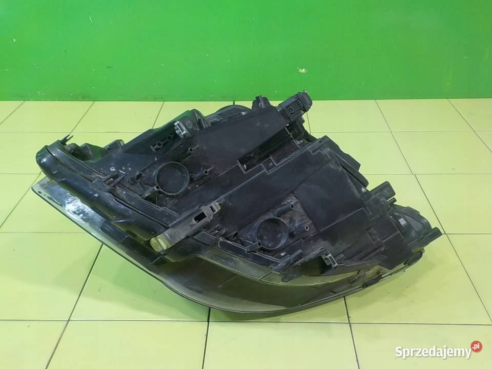 BMW 5 F10 20 D 11r KOMBI lampa prawa przod Suków