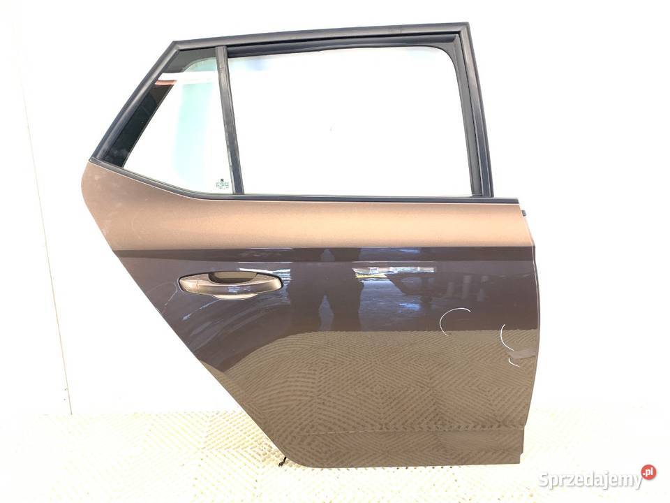 DRZWI PRAWY TYŁ SKODA FABIA III Hatchback osobowe sprzedam