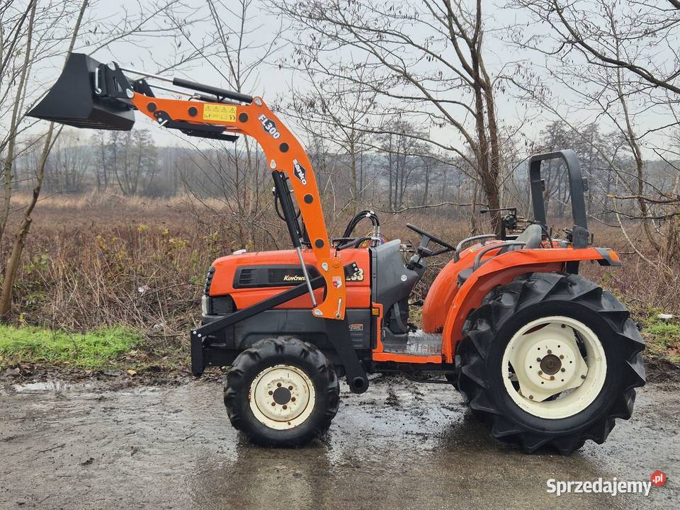 Traktorek KUBOTA KL33D 33 44 Wspomaganie Rewers mechaniczny Małuszyn