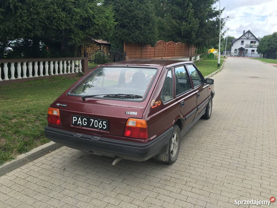 Sprzedam Poloneza Caro Plus 19 diesel 4/5 Łobżenica